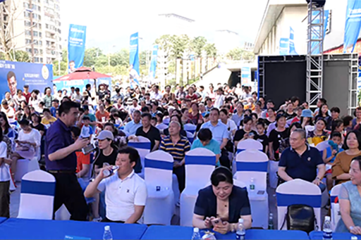 向上而行，服務不止|用匠心與品質鑄就榮光——探秘廣西柳州富軒全屋門窗 