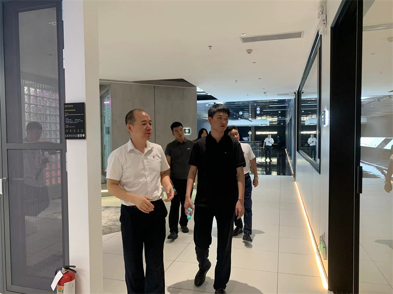 居然之家集團門窗事業部蒞臨富軒全屋門窗總部，雙方展開深度交流！